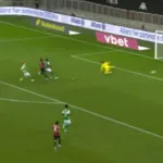 nice-fecha-o-caixao:-elye-wahi-marca-3o-gol,-placar-3-a-1-sobre-st.-etienne-aos-87-minutos