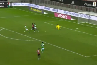 nice-fecha-o-caixao:-elye-wahi-marca-3o-gol,-placar-3-a-1-sobre-st.-etienne-aos-87-minutos