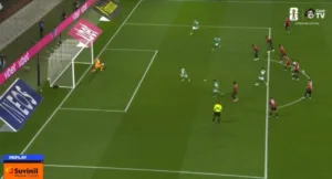 st.-etienne-iguala-placar-de-1-a-1-contra-nice-com-penalti-de-davitashvili-validado-pelo-var-aos-79′