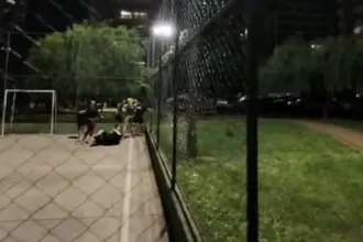 pai-e-preso-apos-aplicar-mata-leao-e-agredir-adolescente-durante-briga-por-futebol-em-goiania