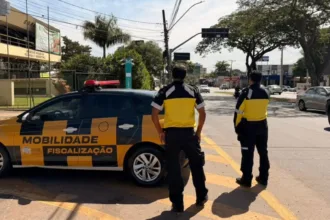 camara-de-goiania-aprova-uso-de-arma-de-choque-e-spray-de-pimenta-por-agentes-de-transito