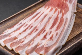 lidl-retira-bacon-saint-alby-do-mercado-frances-por-teor-insuficiente-de-sal-e-risco-sanitario