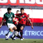 com-gols-no-segundo-tempo,-atletico-e-goias-empatam-classico-no-accioly