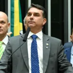 equipe-de-flavio-bolsonaro-reage-apos-governistas-pedirem-investigacao-a-pgr