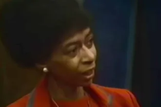 marion-stokes-gravou-400-mil-horas-de-tv-por-33-anos-para-impedir-manipulacao-da-verdade-futura