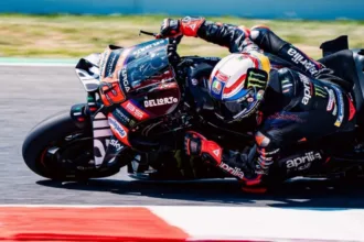 bezzecchi-garante-vitoria-inedita-no-motogp-da-italia-largando-da-pole;-diogo-moreira-termina-em-10o