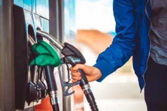 gasolina-e10-resiste-a-separacao-de-agua-em-condicoes-normais-de-armazenamento