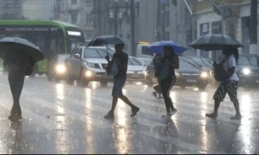 defesa-civil-do-estado-do-rio-grande-do-sul-emite-alertas-por-temporais-com-risco-de-granizo-no-sul