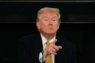trump-devolve-proposta-de-acordo-ao-ira-com-exigencias-mais-duras-e-prolonga-negociacoes-–-o-globo