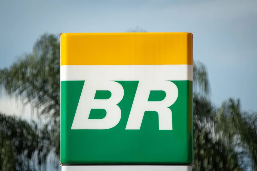 petrobras-ira-reduzir-preco-do-litro-do-diesel-em-r$-0,35-nesta-segunda