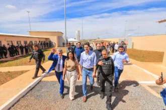 daniel-vilela-percorre-26-cidades-com-entregas-de-obras,-moradias-e-acoes-sociais-em-maio