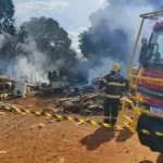 incendio-atinge-vegetacao-e-se-alastra-para-empresa-de-reciclagem-em-luziania
