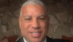 spencer-leak-jr.,-proeminente-lider-de-funeraria-e-servidor-da-comunidade-de-chicago,-morre-apos-convulsao