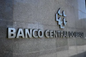 fintech-tem-licenca-negada-pelo-bc,-entra-na-justica-e-consegue-liminar-inedita-–-valor-economico