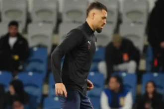 atletico-mg-contrata-zagueiro-leo-duarte,-ex-flamengo,-apos-fim-de-vinculo-com-istanbul-basaksehir