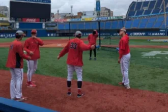 hiroshima-carp-confirma-tokoda-contra-nippon-ham-no-dia-3-depois-de-jogo-adiado-pela-chuva