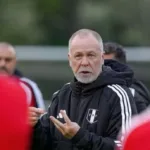 role-aleatorio?-mano-menezes-enfrenta-adversario-do-brasil-na-copa
