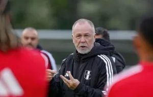 role-aleatorio?-mano-menezes-enfrenta-adversario-do-brasil-na-copa