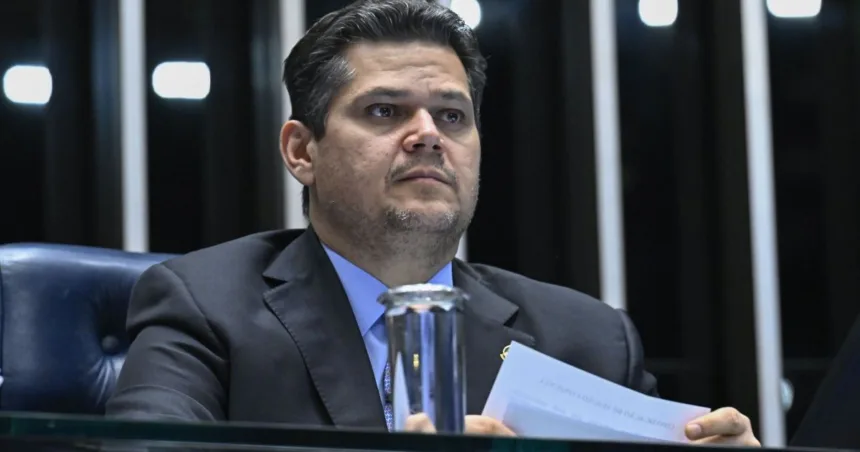 alcolumbre-diz-que-pec-sobre-escala-6×1-passara-por-comissoes-do-senado-–-cnn-brasil