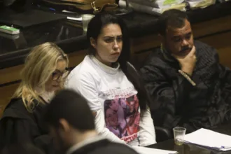 ‘uma-mae-nao-mata-seu-filho’,-defende-se-monique-medeiros-em-julgamento-pela-morte-de-henry-borel-–-o-globo