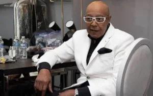 morte-de-peabo-bryson-aos-75-anos-deixa-legado-de-cancoes-disney