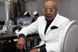 morte-de-peabo-bryson-aos-75-anos-deixa-legado-de-cancoes-disney