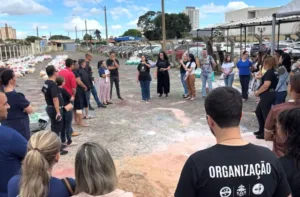 mil-voluntarios-iniciam-montagem-do-tapete-de-corpus-christi-nesta-quarta-feira,-em-goiania