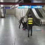 seis-feridos-apos-policial-reagir-a-tentativa-de-roubo-na-estacao-sao-bento-do-metro-em-sao-paulo