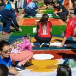 fieis-se-unem-para-confeccionar-42-tapetes-de-corpus-christi-na-paroquia-nossa-senhora-da-assuncao,-em-goiania