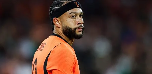 argelia-faz-golaco-no-fim-e-vence-holanda-em-amistoso-no-retorno-de-memphis-–-uol