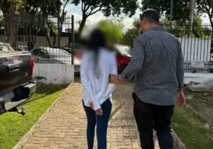 funcionaria-e-presa-suspeita-de-desviar-r$-137-mil-de-empresa-no-setor-marista
