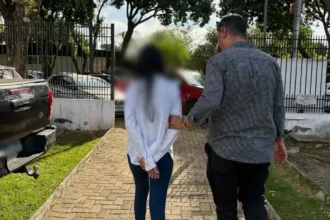 funcionaria-e-presa-suspeita-de-desviar-r$-137-mil-de-empresa-no-setor-marista