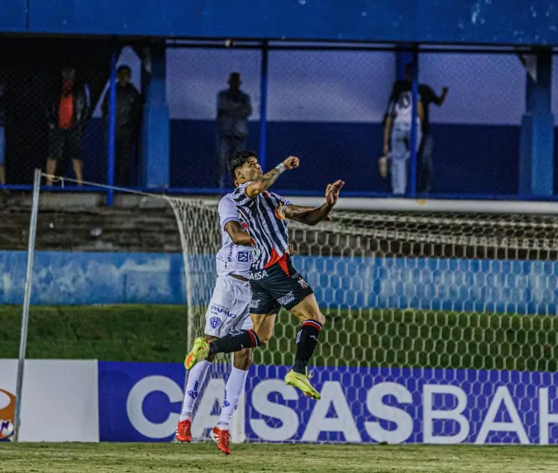 copa-verde:-anapolis-vence-paysandu-no-1o-jogo-da-final-com-um-jogador-a-menos