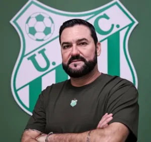 bicampeao-mundial,-ex-goias-e-vila,-‘zidanilo’-estreia-na-serie-d