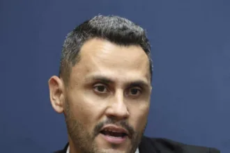 cleitinho-so-decide-candidatura-apos-a-copa:-‘e-tudo-estrategia-minha’-–-estado-de-minas