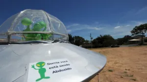 et-de-varginha-e-mais:-os-mais-famosos-avistamentos-de-ovnis-no-brasil-e-no-mundo