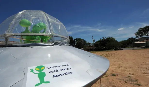 et-de-varginha-e-mais:-os-mais-famosos-avistamentos-de-ovnis-no-brasil-e-no-mundo