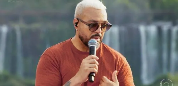 belo-faz-piada-com-criticas-a-hino-cantado-com-alcione-no-maracana-–-uol