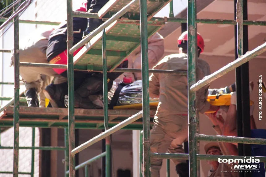 ms:-homem-morre-ao-se-desequilibrar-e-cair-de-telhado-durante-trabalho