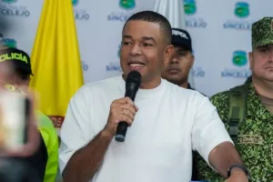 prefeito-pede-autorizacao-de-um-mes-para-ver-a-copa:-‘intercambio-de-experiencias’