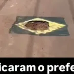 em-clima-de-copa-do-mundo,-moradores-pintam-buracos-nas-ruas-com-cores-do-brasil;-video
