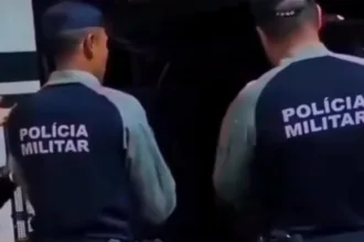 pms-de-goias-cantam-parabens-para-aniversariante-preso-em-camburao,-e-corregedoria-apura;-veja-video