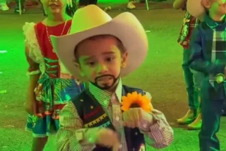 video:-crianca-de-6-anos-viraliza-ao-dancar-quadrilha-em-escola-de-trindade;-musica-e-criticada-na-web