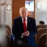 taxa-de-aprovacao-de-trump-segue-perto-de-minima-historica,-diz-pesquisa-–-valor-economico