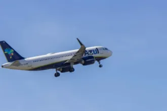 voo-da-azul-para-os-eua-retorna-a-campinas-(sp)-por-‘questoes-tecnicas’
