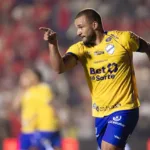 Vila Nova Série B: André Luís comemora gol contra Botafogo-SP