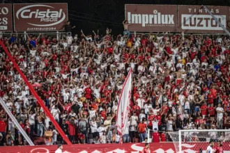 com-ausencia-de-marquinhos-gabriel,-vila-nova-esta-definido-para-o-duelo-contra-o-botafogo-sp