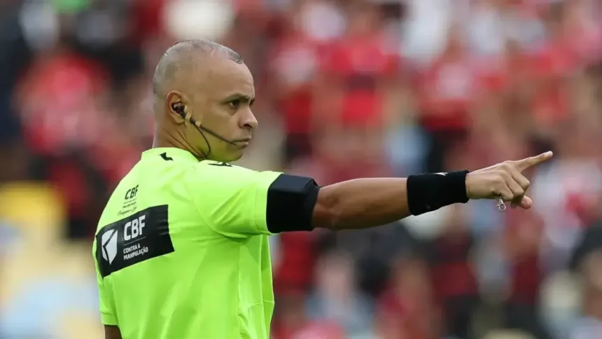 wilton-pereira-sampaio-ira-apitar-jogo-de-abertura-da-copa-do-mundo-entre-mexico-e-africa-do-sul