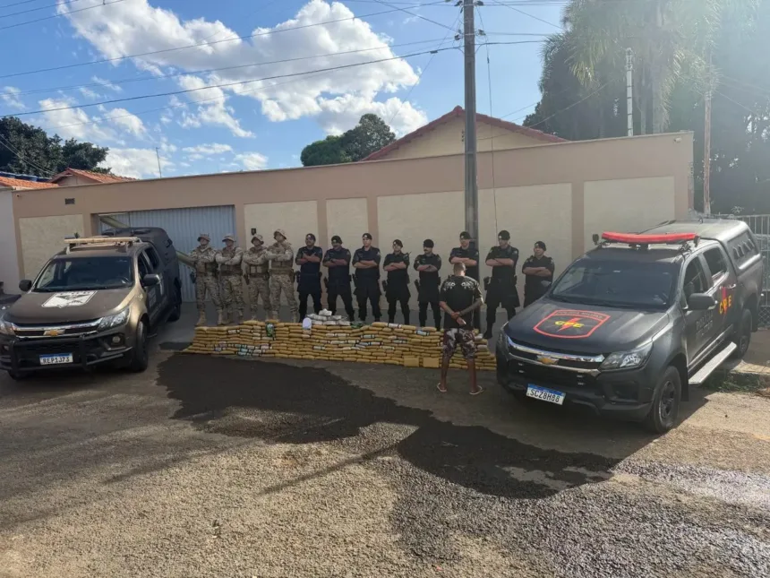 go:-carga-de-skunk-avaliada-em-r$-1,5-milhao-e-encontrada-em-deposito-clandestino