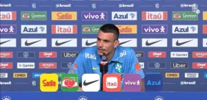 ibanez-brinca-com-misterio-da-selecao-e-se-ve-pronto-para-atacar-na-lateral-–-uol
